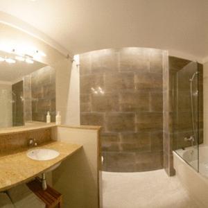 Girona Apartments Экстерьер фото