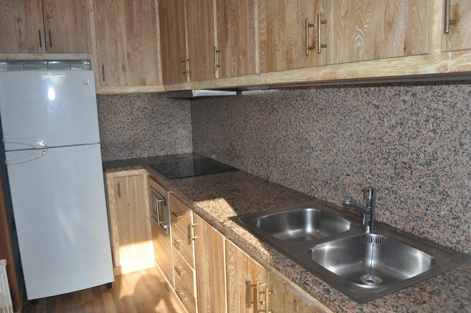 Girona Apartments Экстерьер фото